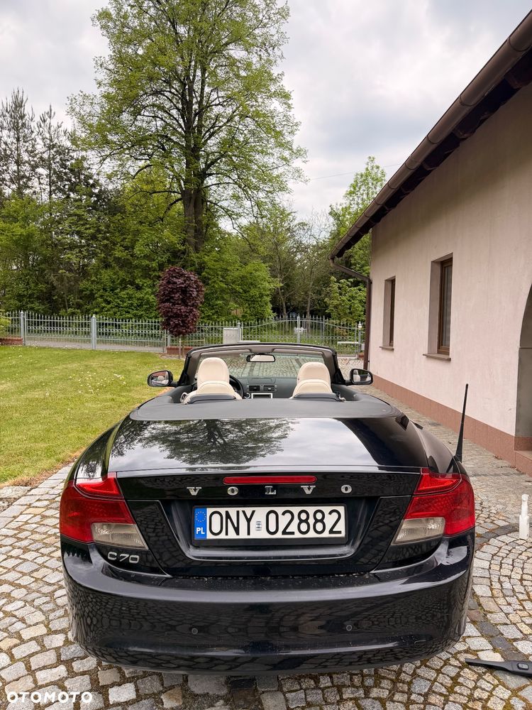 Volvo C70 2.0D Powershift Momentum - 4