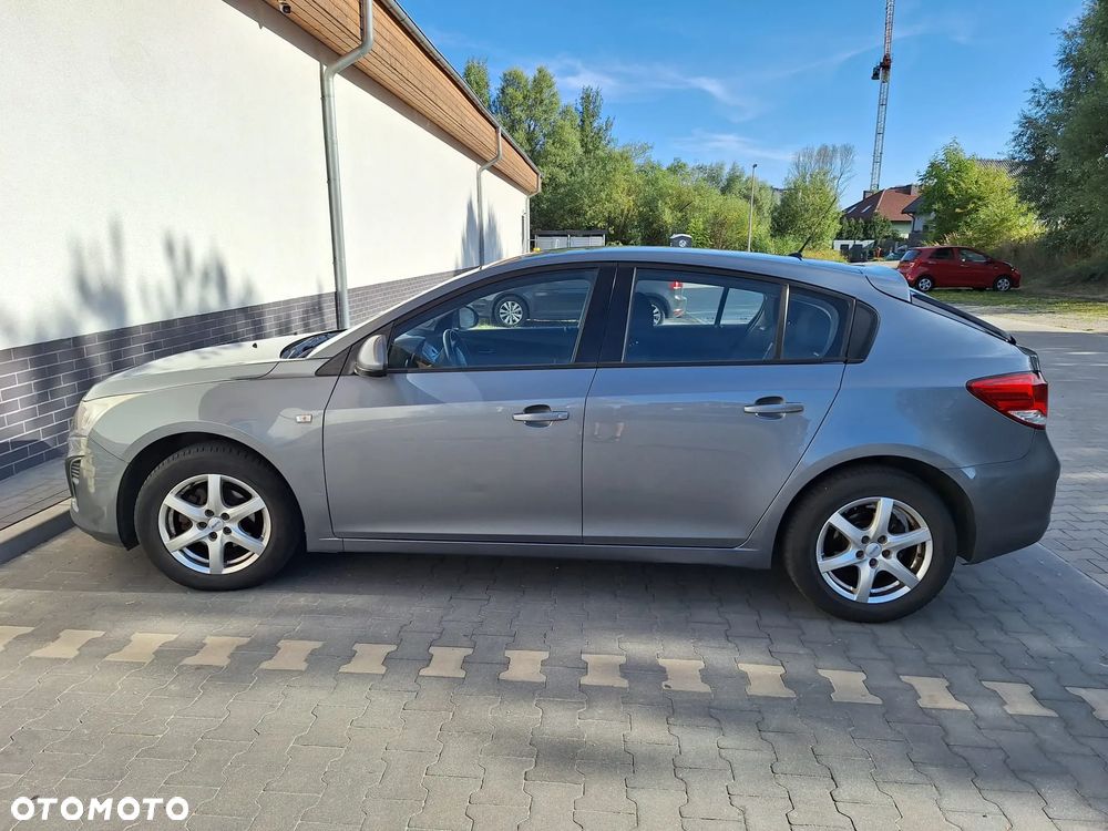 Chevrolet Cruze 1.8 LT+ - 4
