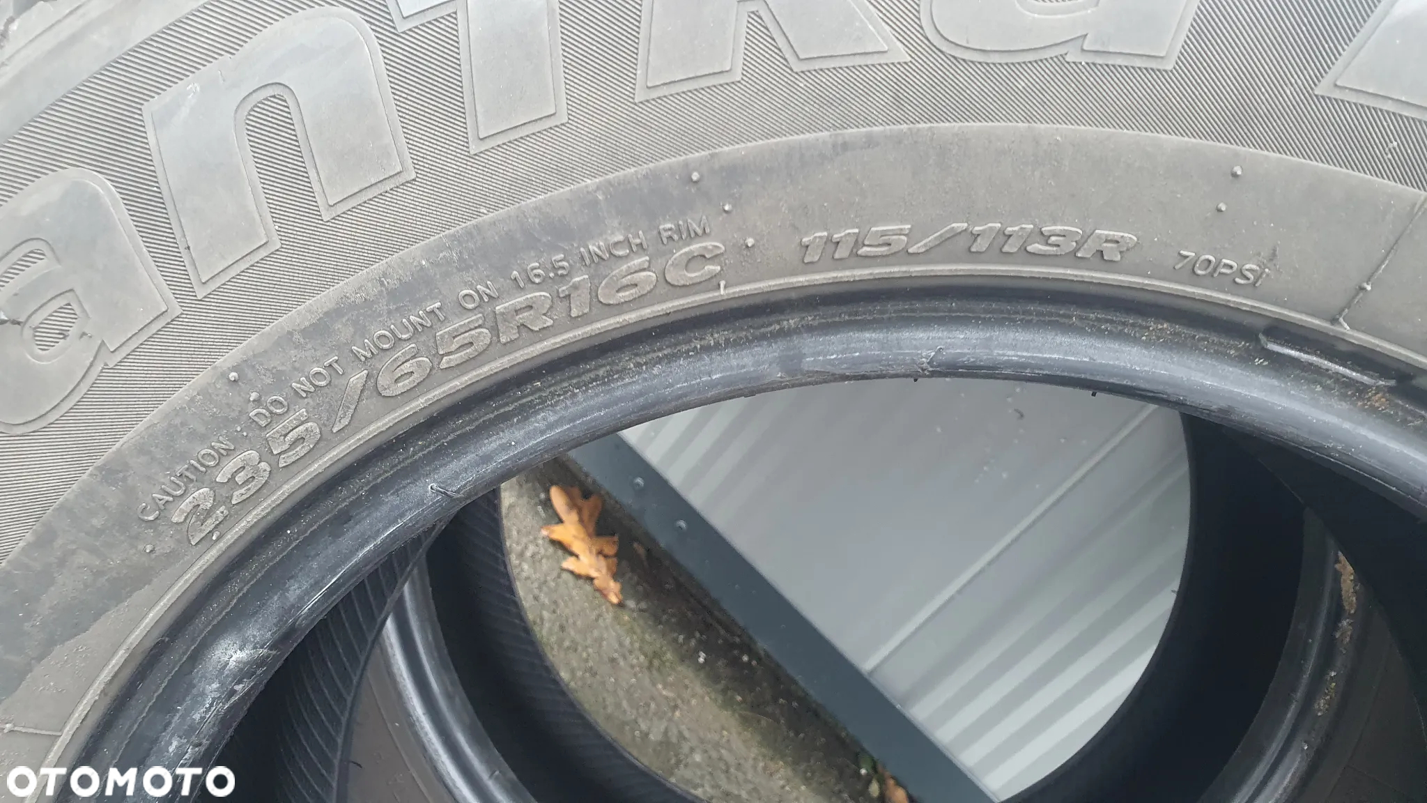 Opona Hankook Vantra LT 235/65 R16C 4mm para 7,5mm - 13