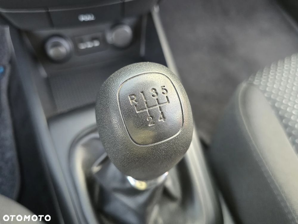 Hyundai i30 1.4 Classic + - 18