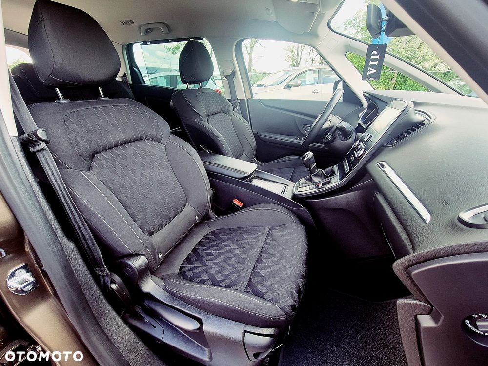 Renault Scenic TCe 140 GPF BUSINESS EDITION - 31