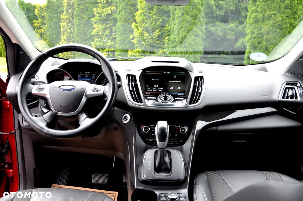 Ford Kuga 2.0 TDCi 4x4 Titanium - 32