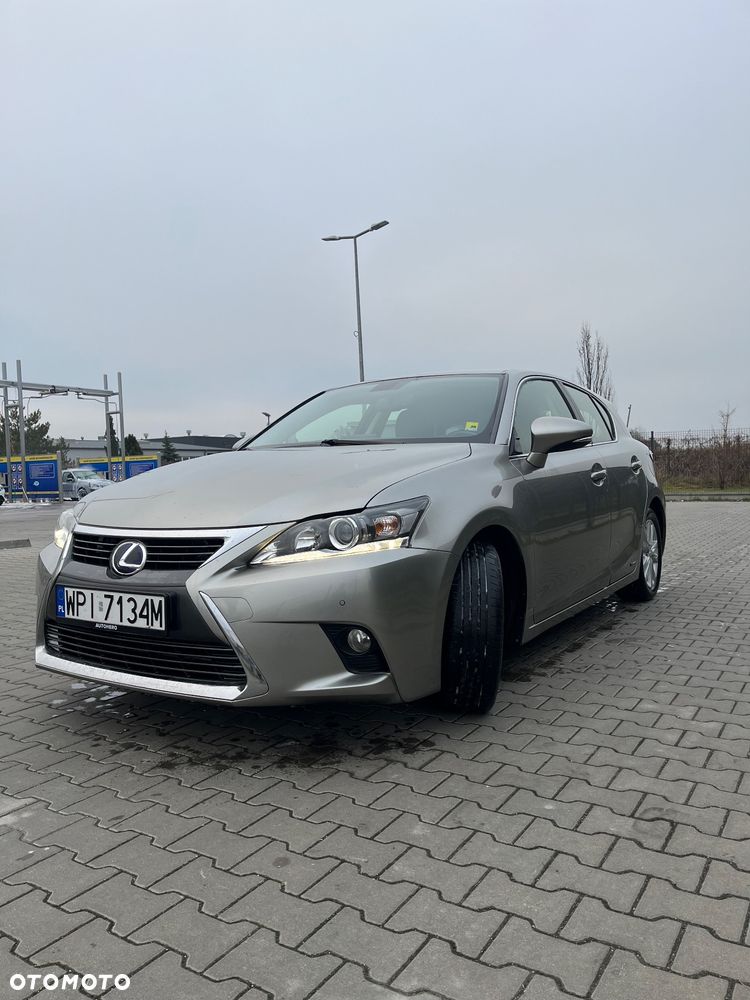 Lexus CT 200h Business Edition - 3