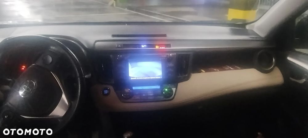 Toyota RAV4 2.0 D-4D Prestige - 10