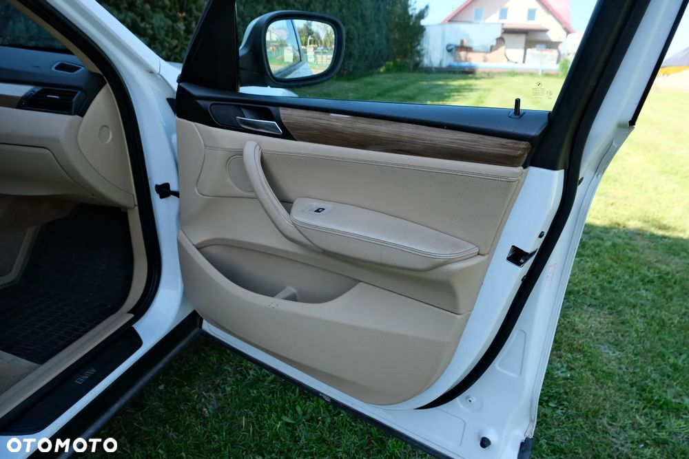 BMW X3 xDrive28i - 30