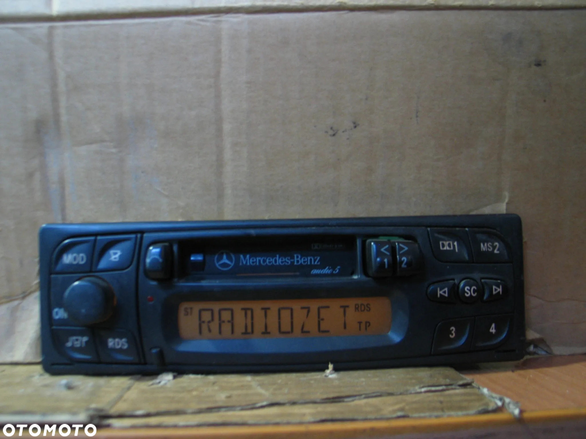 radio radioodtwarzacz Mercedes audio 5 A1688200186 - 7