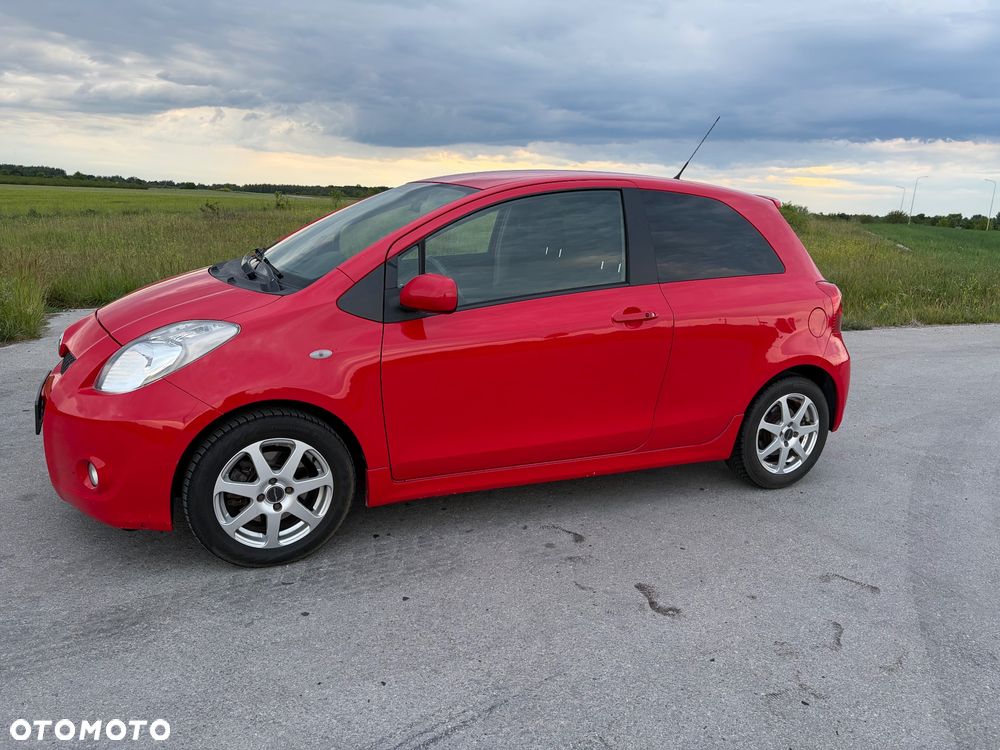 Toyota Yaris 1.8 VVT-i TS - 3