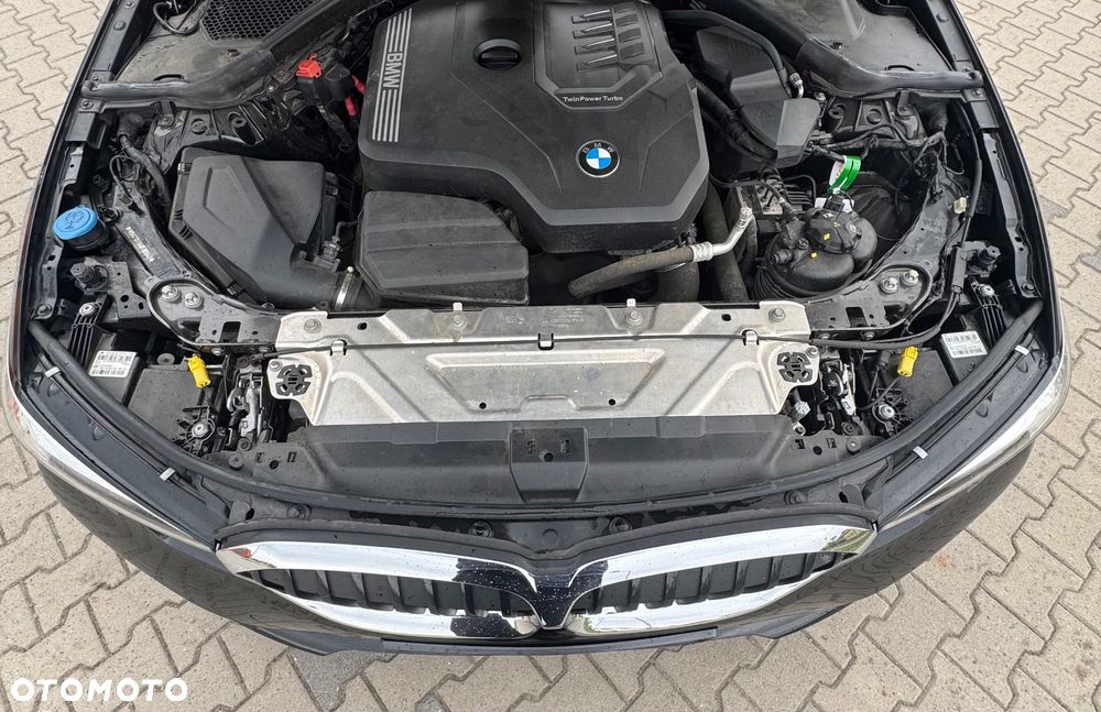 BMW Seria 3 318i Business Edition sport - 7