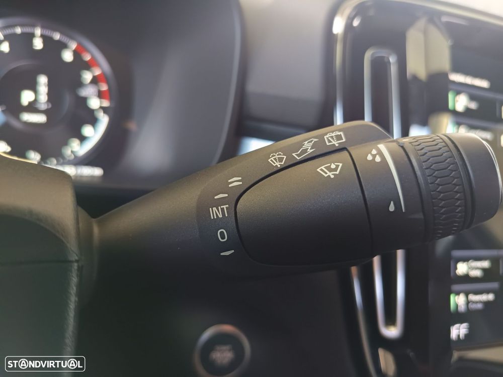 Volvo XC 40 1.5 T4 PHEV Core - 27