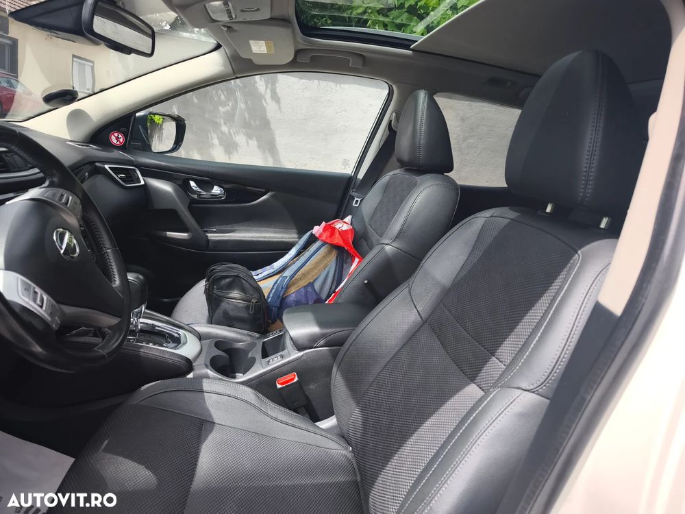 Nissan Qashqai 1.6 DCI Xtronic TEKNA+ - 9