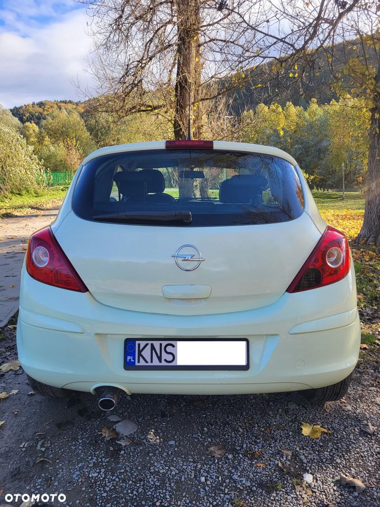 Opel Corsa 1.4 16V Edition 150 - 2