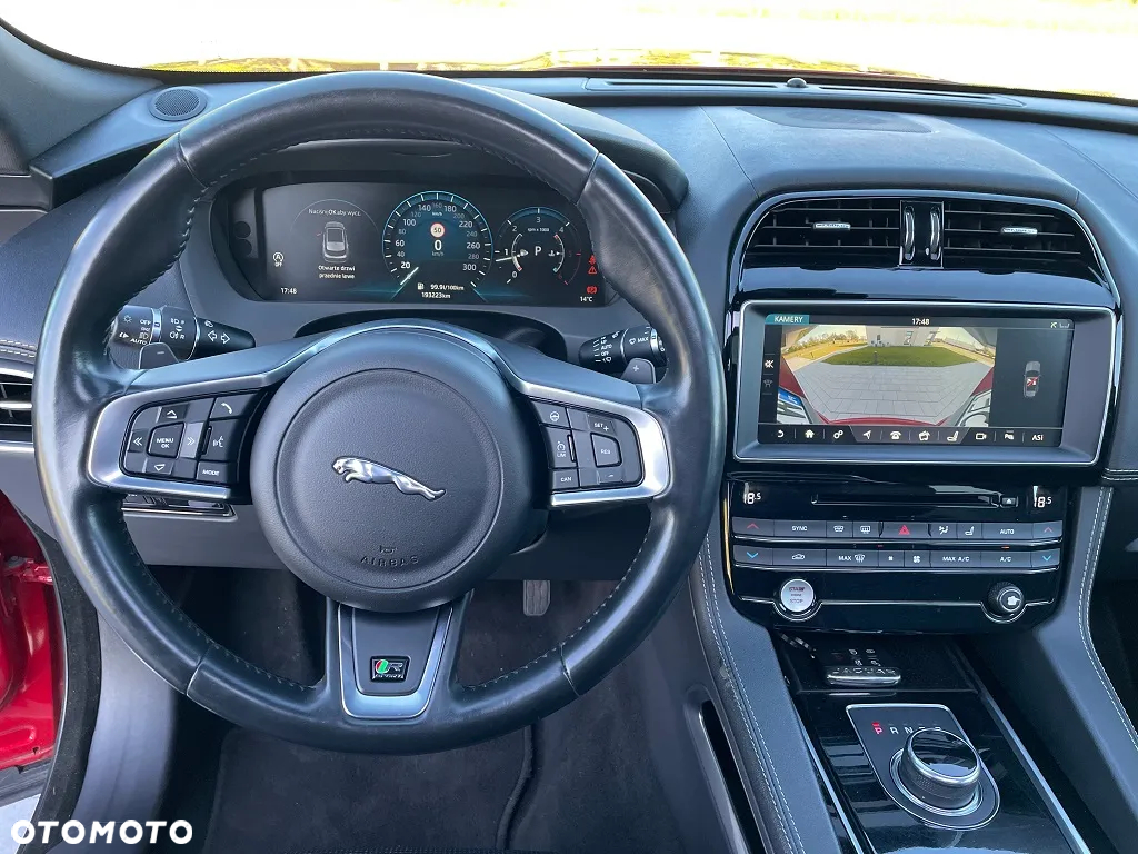 Jaguar F-Pace 2.0 i4D AWD R-Sport - 14