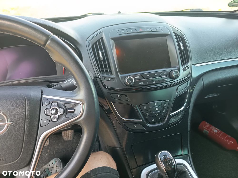 Opel Insignia - 18