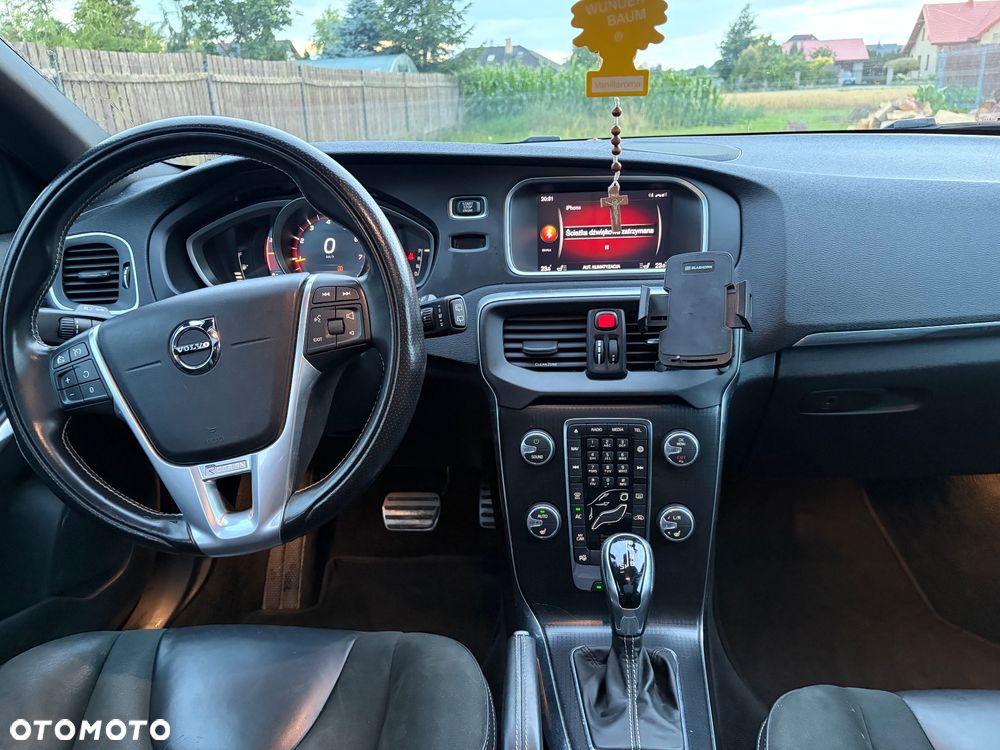 Volvo V40 T3 Drive-E R-Design Momentum - 15