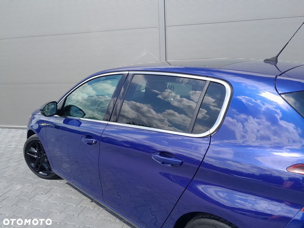 Peugeot 308 1.2 PureTech GPF Allure S&S - 20