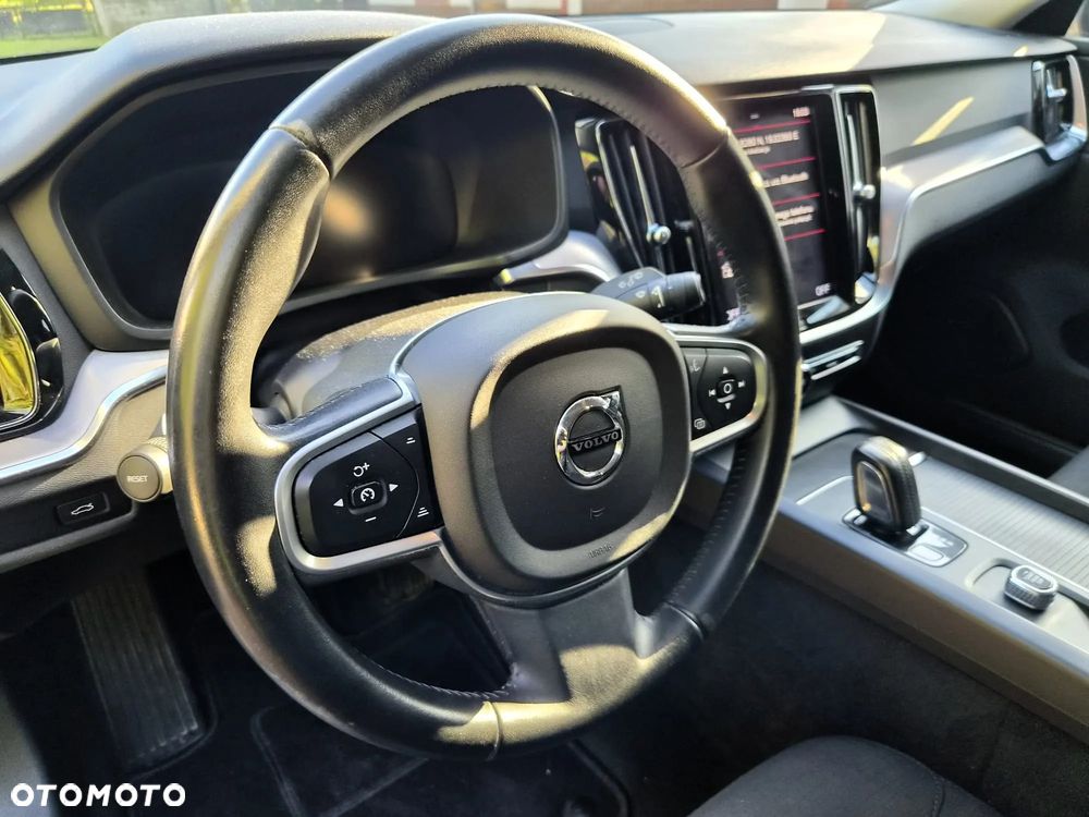 Volvo V60 B4 D Geartronic Momentum Pro - 15