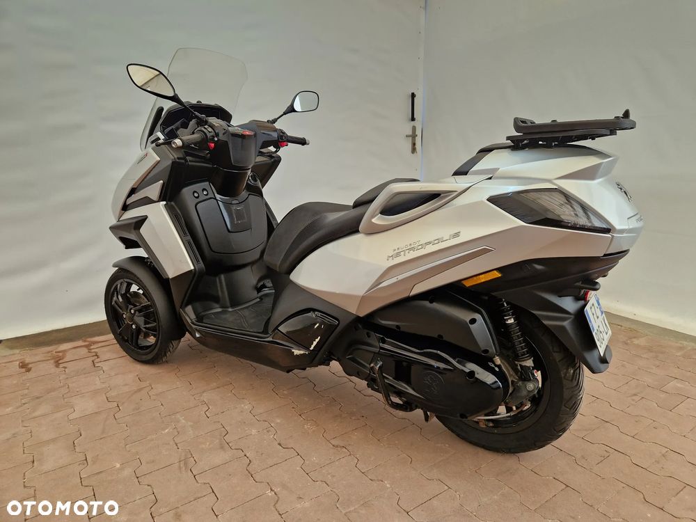 Peugeot Metropolis - 5