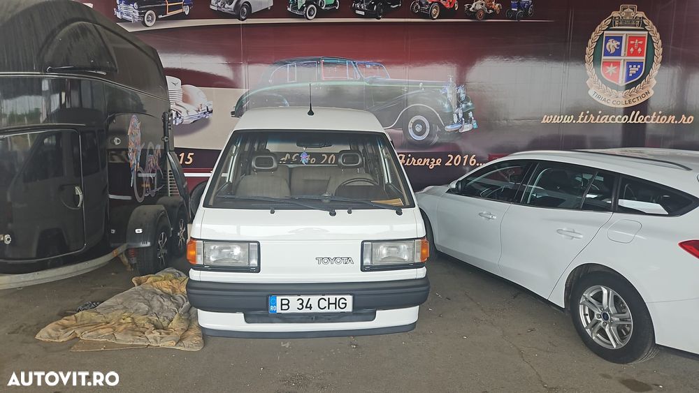 Toyota Lite-Ace - 2