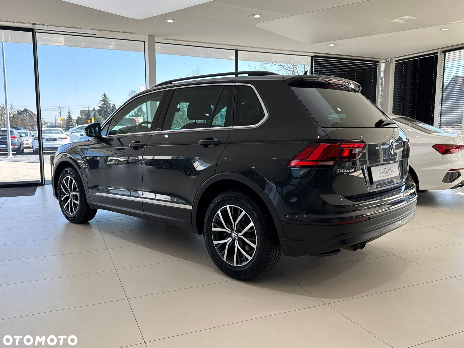 Volkswagen Tiguan 1.5 TSI EVO Comfortline DSG - 3