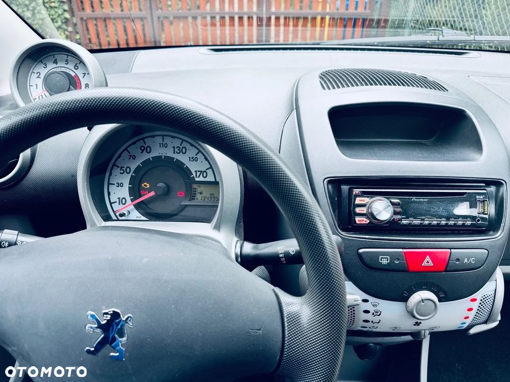 Peugeot 107 - 14