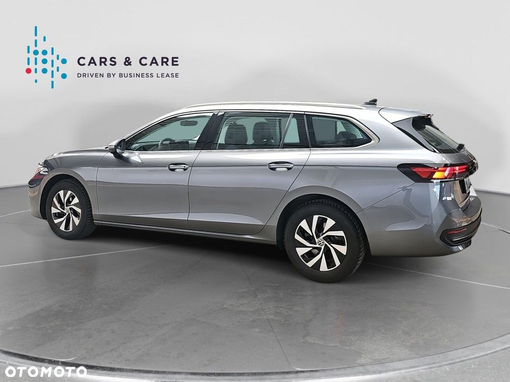 Volkswagen Passat - 28