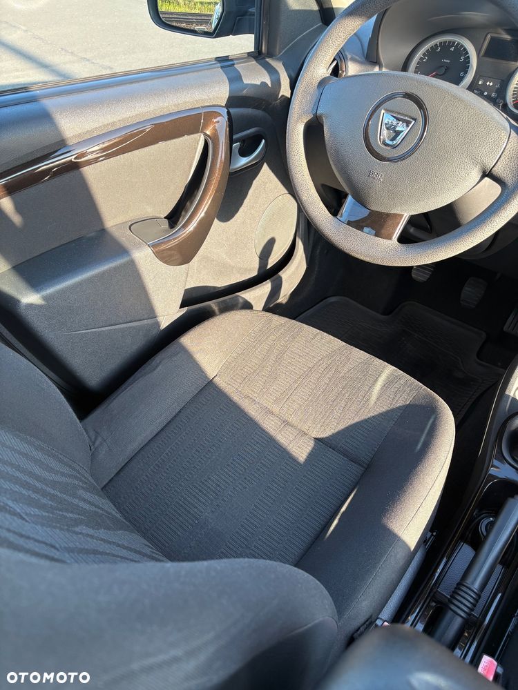 Dacia Duster 1.6 - 15