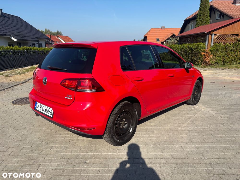 Volkswagen Golf - 5