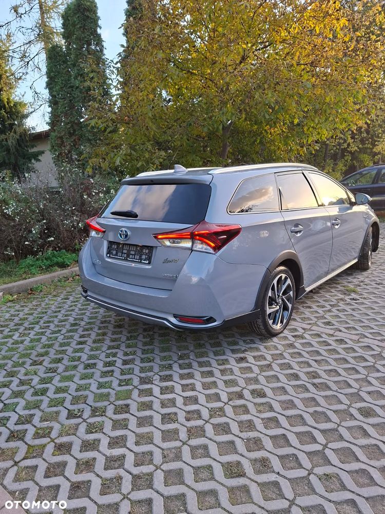Toyota Auris - 4