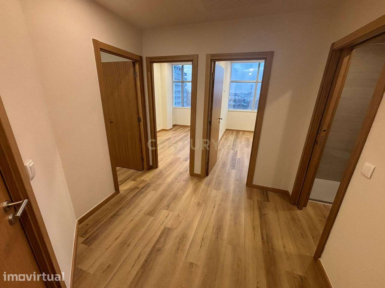 Apartamento T2 com mobília em Paranhos, com 1 lugar de garagem - Grande imagem: 5/18