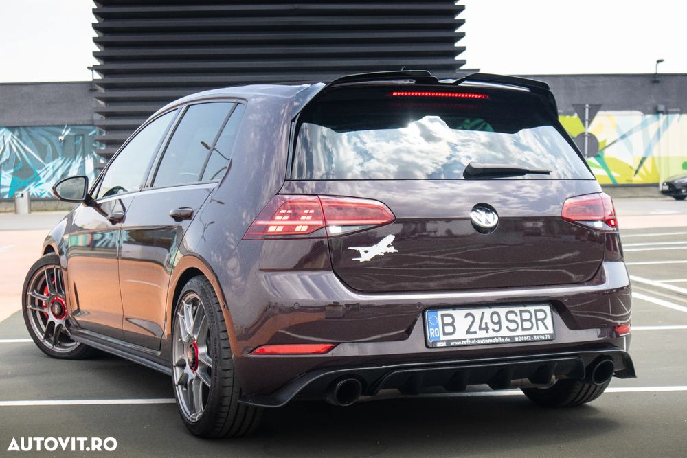Volkswagen Golf GTI (BlueMotion Technology) DSG Performance - 8