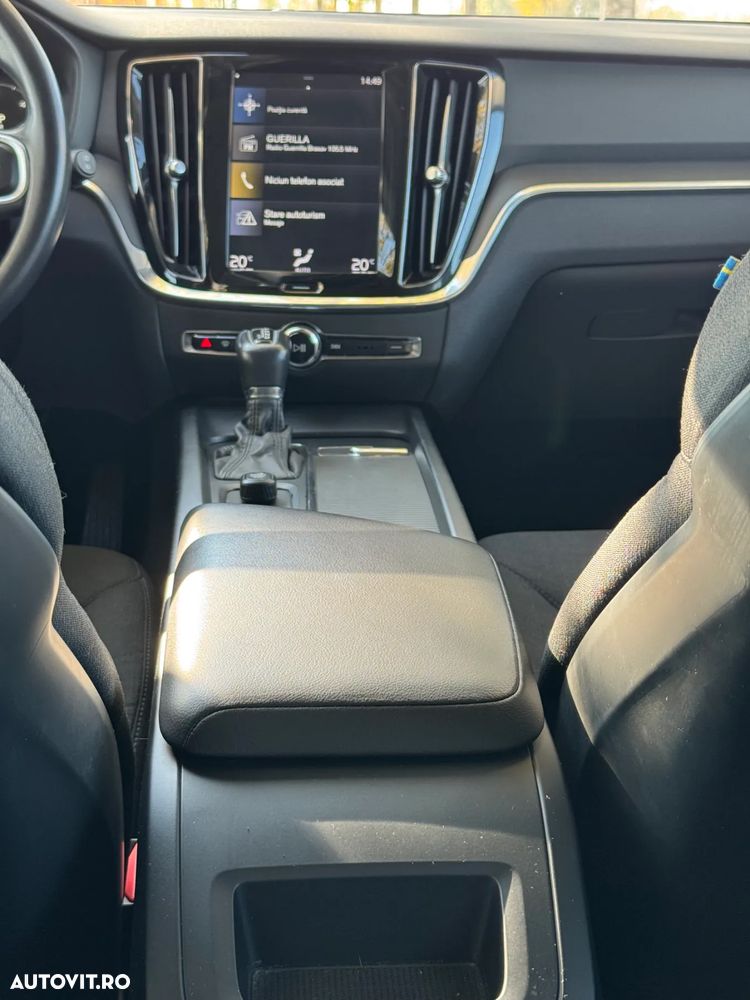 Volvo V60 D3 Momentum - 11