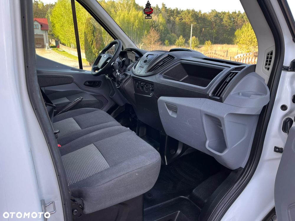 Ford Transit - 15