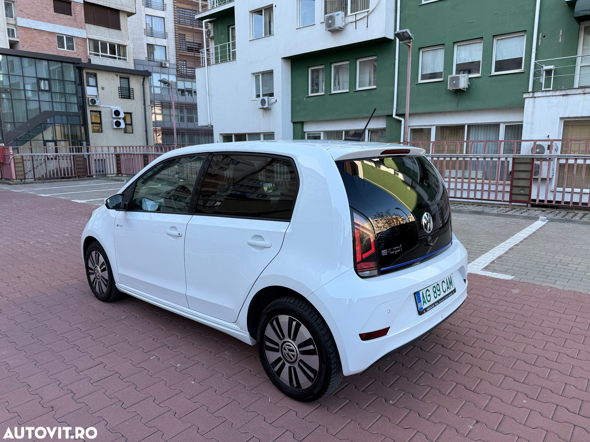 Volkswagen up! e-up! 32.3 kWh - 6