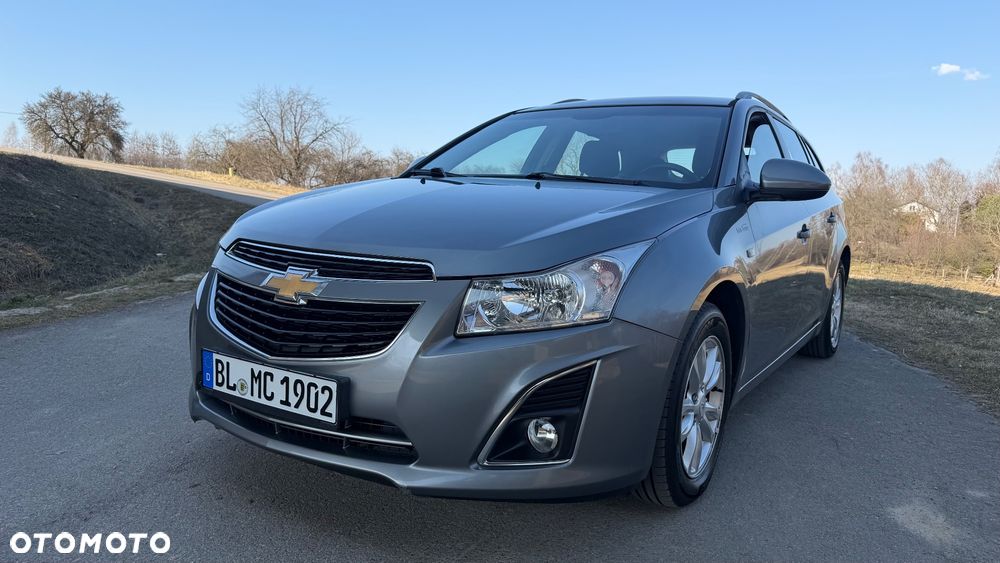 Chevrolet Cruze 1.7 LT - 4