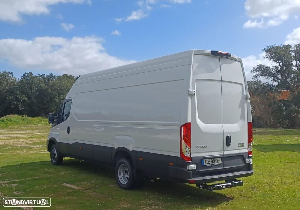 Iveco Daily 3.0 35C21HV A8 4100 18m3 - 4