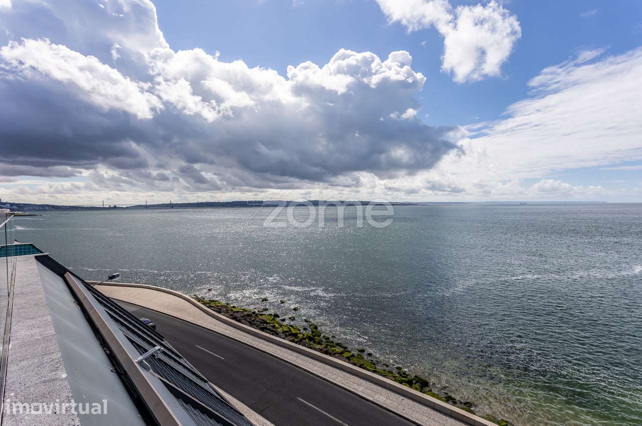 T2 Exclusivo na Marginal de Paço de Arcos | Primeira Linha Mar - Grande imagem: 3/35
