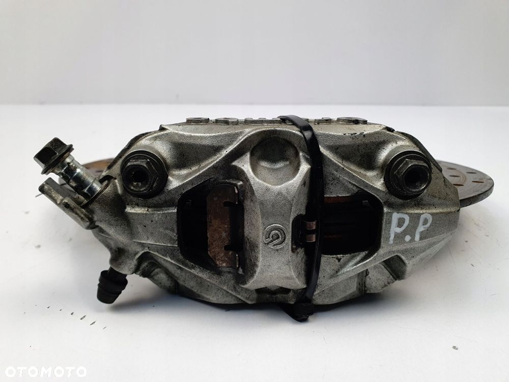 PRAWY ZACISK HAMULCOWY TARCZA PRZÓD Suzuki GSX-R 600 750 GSXR 600 L1-L6 - 8