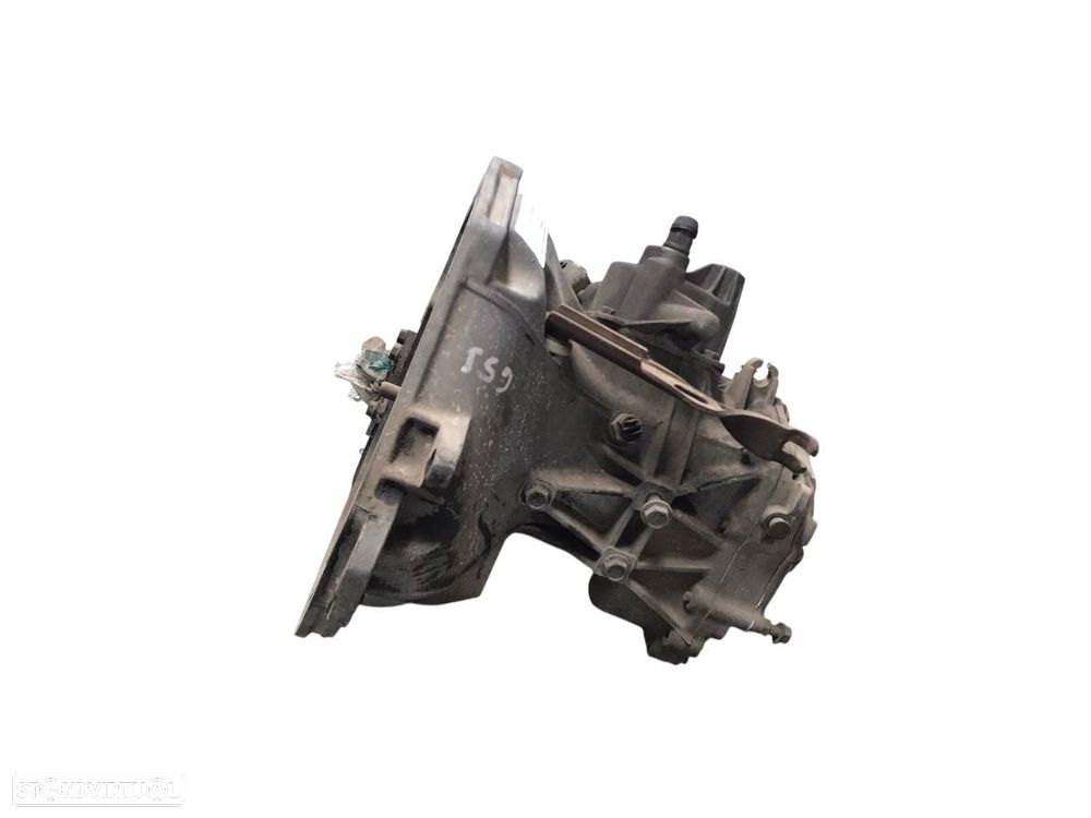 CAIXA DE VELOCIDADES OPEL KADETT E - 1