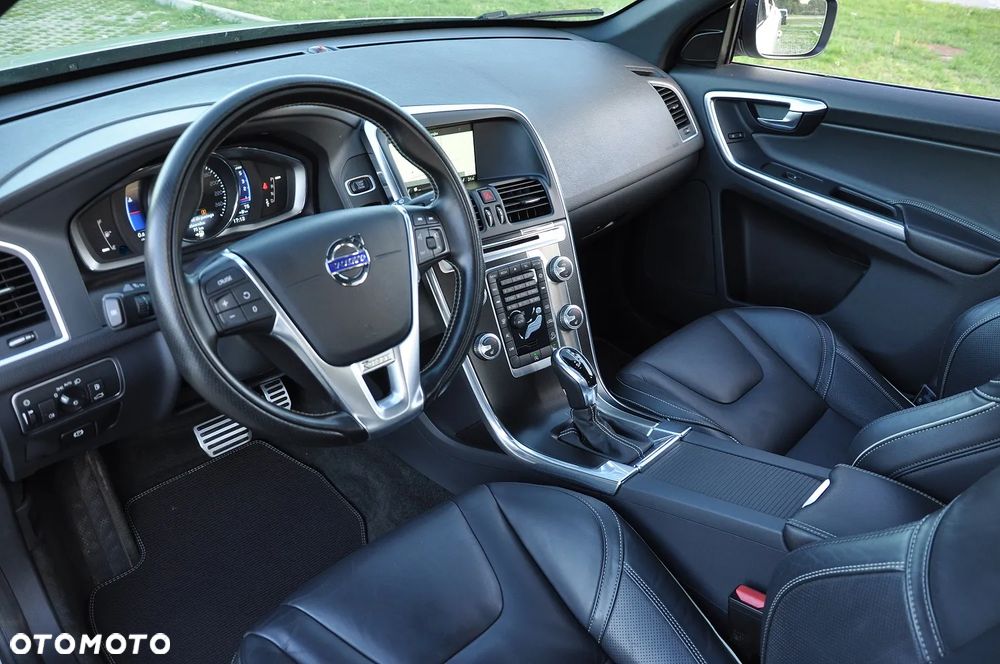 Volvo XC 60 D4 AWD Geartronic Summum - 18