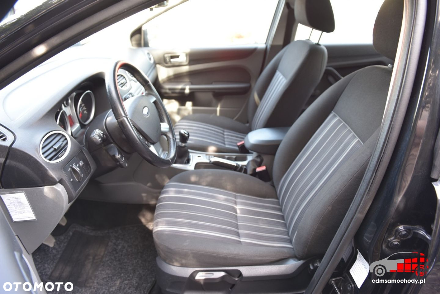 Ford Focus 1.4 Trend - 13