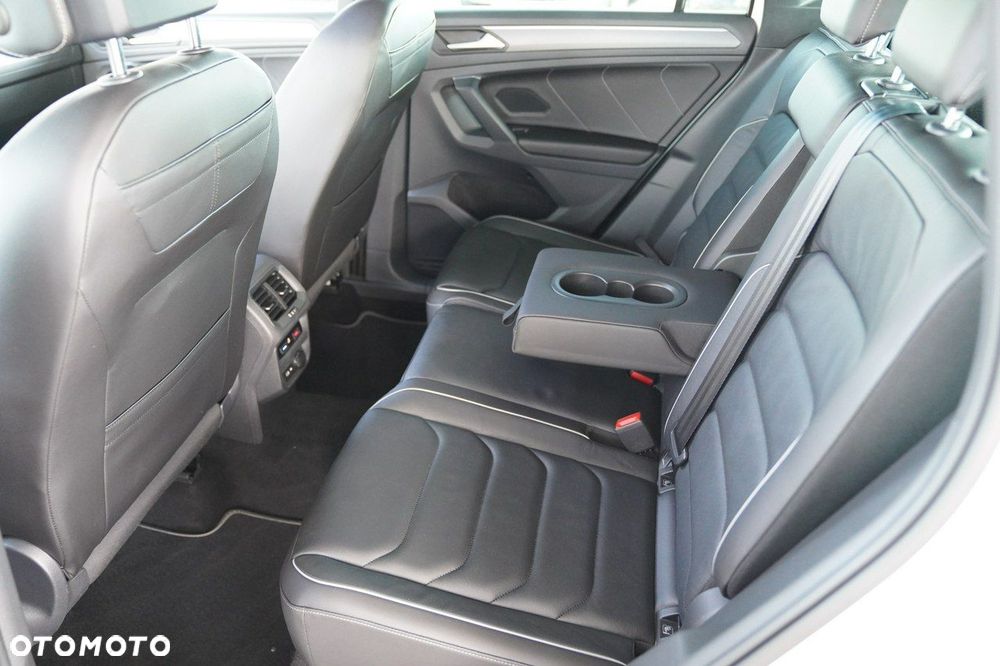Volkswagen Tiguan - 23