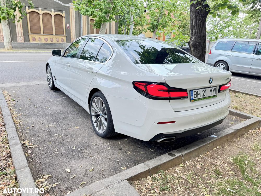 BMW Seria 5 530i Aut. - 2