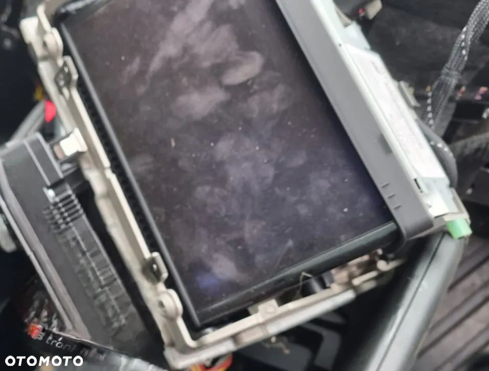 Monitor ekran wyświetlacz winda Audi A3 8V  8V0857273N - 1