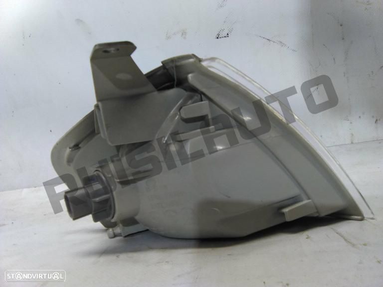 Farolim De Pisca Frente Esquerdo  Mazda 323 F Vi Hatchback (bg) - 2