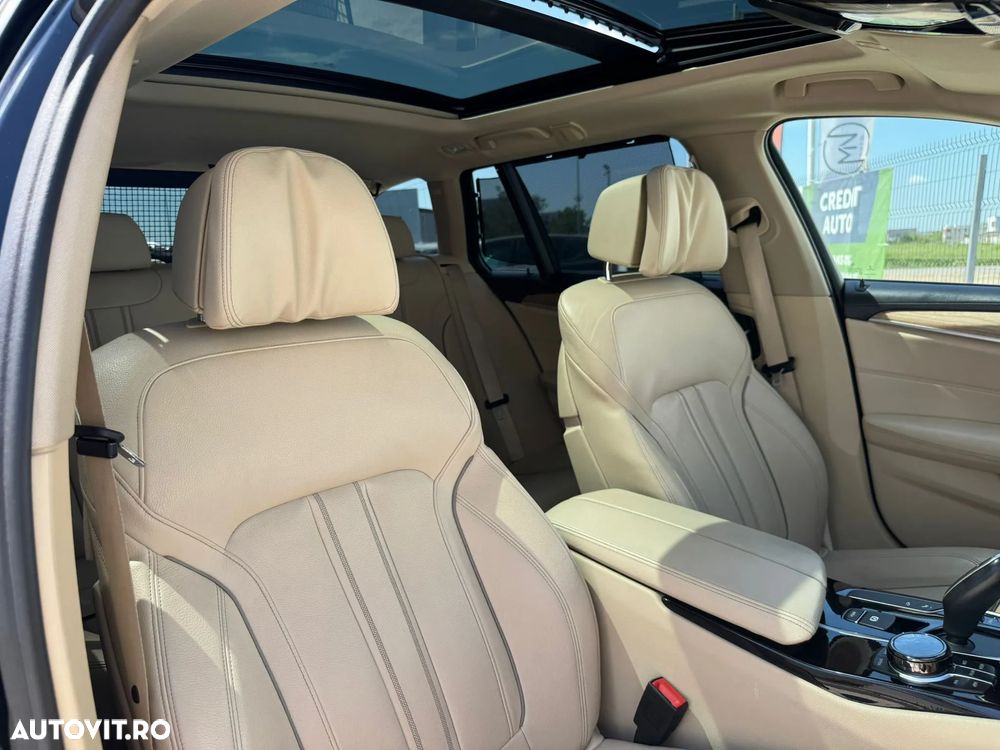 BMW Seria 5 525d AT - 11