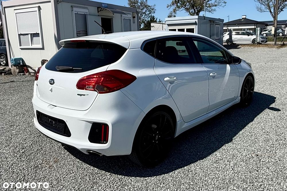 Kia Ceed 1.6 T-GDI GT - 9