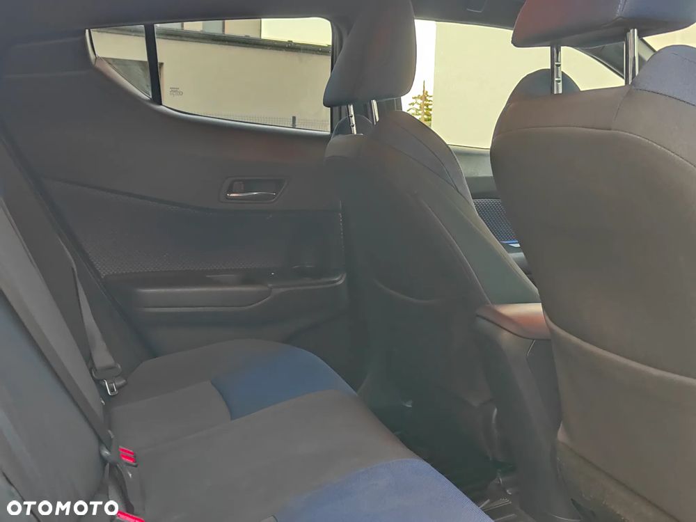 Toyota C-HR 1.8 Hybrid Dynamic - 29