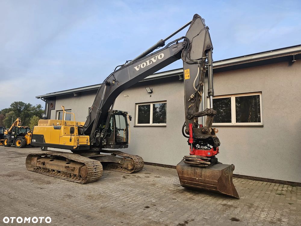 Volvo EC250DL