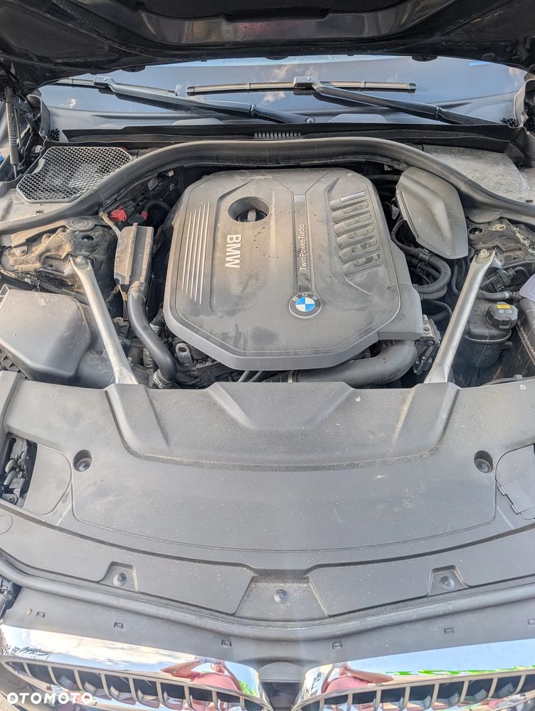 BMW Seria 7 740i - 28