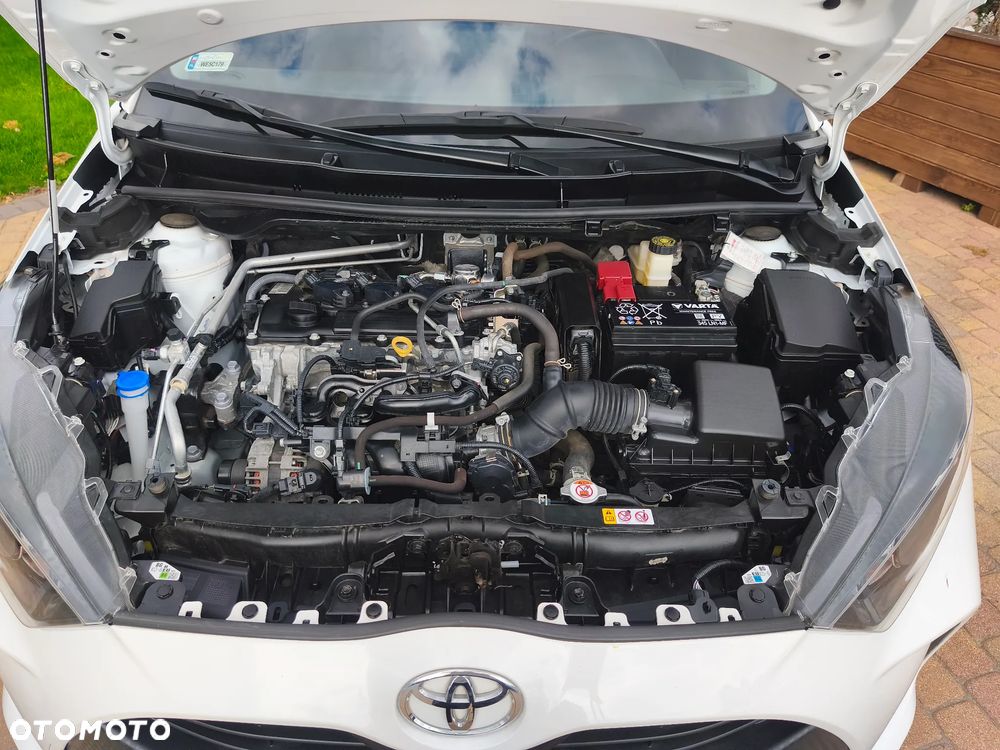 Toyota Yaris 1.5 Comfort - 24